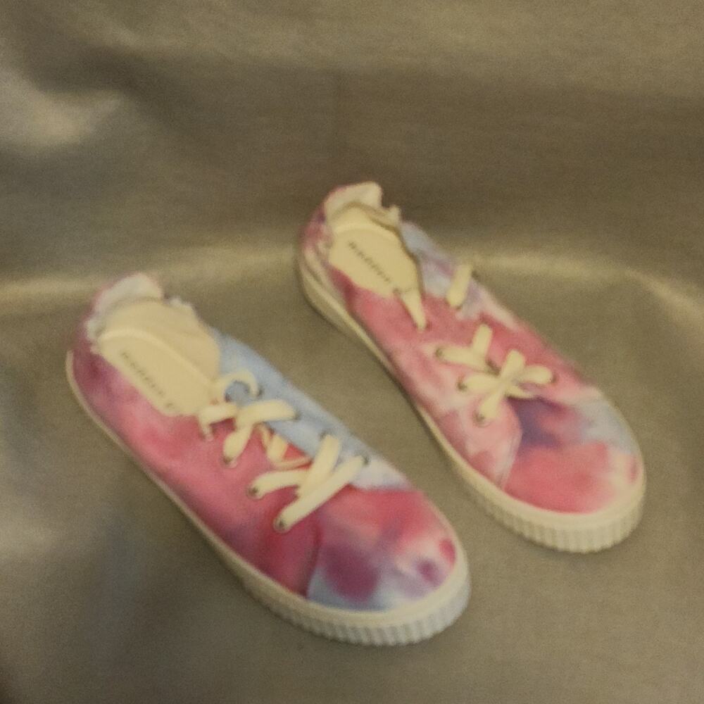 Steve Madden girl Womens Marisa tie dye scrunchback sneakers